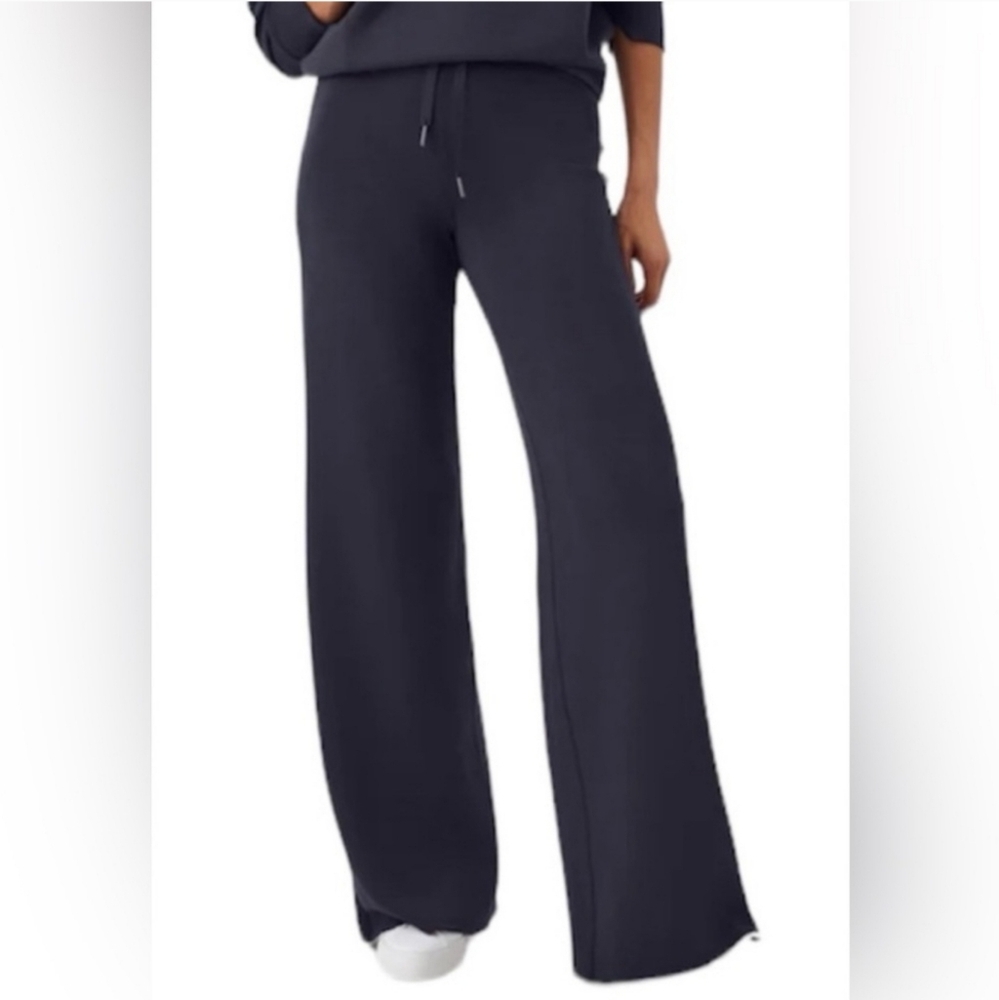 Spanx Airessentials Wide Leg Pants (petite inseam)